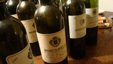 Boscarelli vs Boscarelli, 1985 – 2000: come si arriva a disfarsi del Merlot A Montepulciano le cose sono cambiate spesso negli ultimi 20 anni e il disciplinare è stato più volte rivisto fino ad arrivare orse ad un eccesso di uve straniere ammesse...