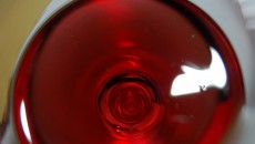 RosaNero Rosato Eloro DOC Marabino 2009 Vigna cercata e acquisita di recente ma da sempre interessante come produzione, un rosato che nasce da uve nero d’avola scelte accuratamente (non è un salasso!) senza eccessi, trattate con...