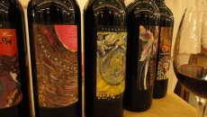 Almeno la gente pare abbia capito che se crisi deve essere , almeno sul vino non conviene risparmiare. Noi lo pensiamo da un po’ ma anche molti dei clienti della...