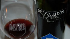 Colognole Riserva del Don 1994 Chianti Rufina Riserva Annata non grandissima ma buona, uve sangiovese e in piccola parte colorino, naso con fiori passiti, amarena e frutta sotto spirito e frutta nera e rossa quasi fresca. Naso con...