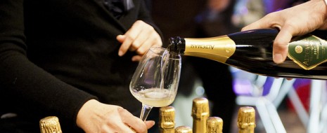 Inevitabile non rimanere colpiti dalla freschezza dei profumi dei Trento DOC di Altemasi e dalla grandissima pulizia della gamma delle bollicine di questa importantissima realtà a partire dal millesimato tutto...