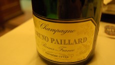 Bruno Paillard Premiere cuvèe sb. Maggio 2011 vs Ottobre 2010 Confronto tra due sboccature diverse di Brut Premiere di Bruno Paillard…a ciascuno il suo! Evoluzione in bottiglia contro freschezza e brio, gusto adulto o giovane…impariamo come scegliere il proprio stadio...