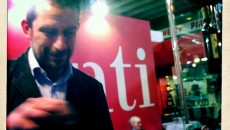 Si conclude il giro di microfono partito da Giovanni Busi in questa grandissima denominazione che in questo Vinitaly ha forse trovato un modo di comunicarsi nuovo e più compatto. Ascoltiamo...
