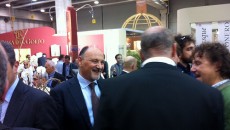 Cesare Cecchi e Massimo Ferragamo con Castiglion del Bosco in Distribuzione da #Vinitaly Cesare Cecchi e MAssimo Ferragamo insieme per parlare di cosa sia Castiglion del Bosco e cosa rappresenta a Montalcino, grandi numeri, grandi potenzialità e un luogo magico dove territorio e...
