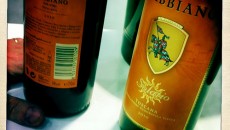 Solatio dal Castello di Gabbiano e Traminer i nuovi vini a #Vinitaly per Castello di Gabbiano Un tappo a vite accattivante e succulento (al naso) che in bocca si rivela scattante toscano e fresco con Sangiovese Merlot e Syrah e un Traminer lieve e delicato anche...