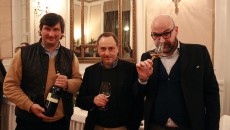 Vini che restano impressi già da subito, vini che uniscono quello che la storia ha diviso spesso. Dal TF (tocai friulano) alla Malvasia (molto diversa da quella Italiana) si arriva...
