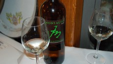 Bianco di Pitigliano Montauto DOC 2010 Per capire quanto Pitigliano possa dare in termini di terroir ad un vino bianco l’esperimento migliore che possiate fare è appunto usare trebbiano e malvasia, i due classici bianchi toscani...