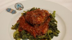 Spezzatino di Maremmana Video Ricetta Paolo Gori torna in TV ad Aspettando il TG con Annamaria Sottani ma stavolta la protagonista è la Maremmana, vecchia conoscenza di Burde dopo la serata prenatalizia e tornata alla...