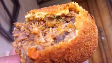 Ecco una ricetta pre-quaresimale per finire tutta la carne prima dei fatidici 40 giorni prepasquali che ogni aspettavamo a gloria con la Nonna, sperando che ne facesse sempre una montagna...