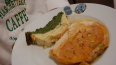 Oggi su Tuscanycious, la nostra ricetta di Natale, il Cappone ripieno! Ripieno di cose belle per questo Natale e per queste feste e soprattutto di tanti auguri per voi!