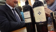 Cecchi tra nuovi mercati, un Italia che si scopre ottimista a tavola e 10 idee per il Vermentino a Vinitaly2013 L’aria che si respira da Cecchi a Vinitaly è sempre particolare perchè è un misto di internazionalità e grande lavoro casalingo con una continua ricerca dei clienti e delle loro...