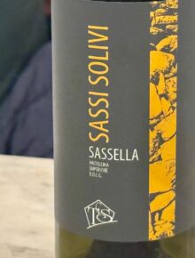 Triacca e Sassella – Sassi Solivi Sassella Valtellina Superiore DOCG 2022 (Donato Ruttico)